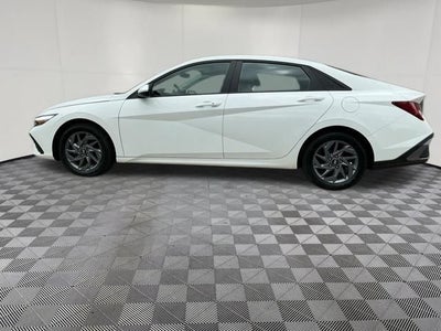 2024 Hyundai Elantra Hybrid Blue