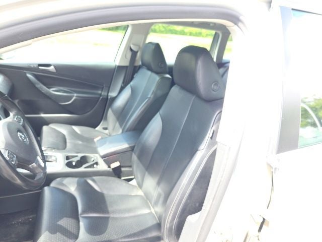 2010 Volkswagen Passat Komfort