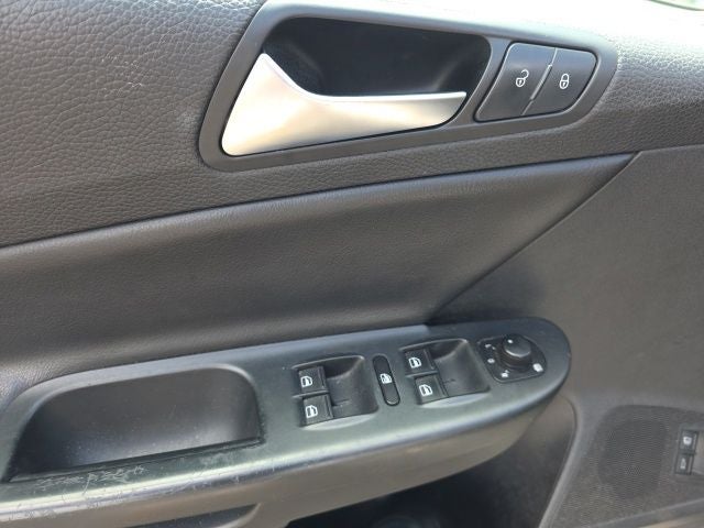 2010 Volkswagen Passat Komfort