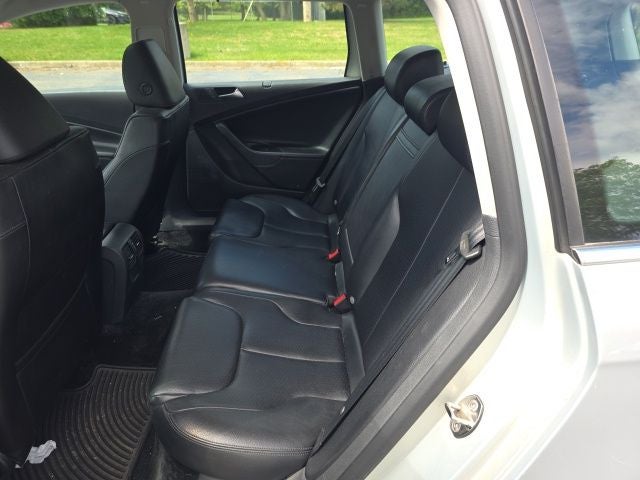 2010 Volkswagen Passat Komfort