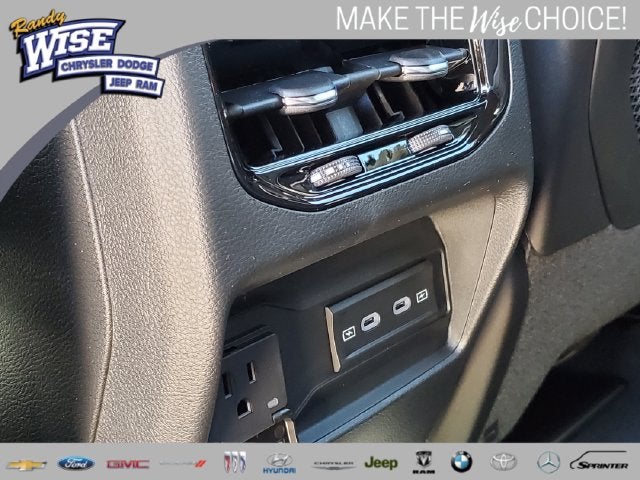 2026 Jeep Grand Cherokee Altitude