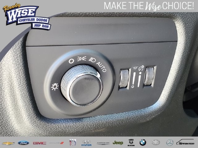 2026 Jeep Grand Cherokee Altitude