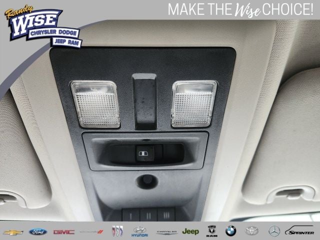 2017 RAM 1500 SLT