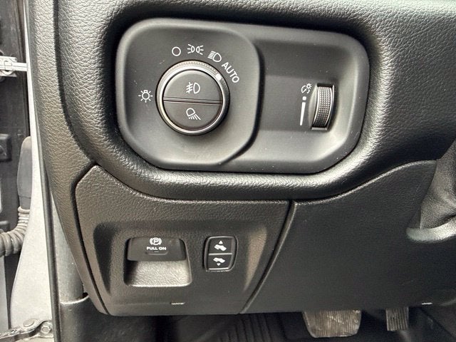 2020 RAM 1500 Big Horn/Lone Star V8
