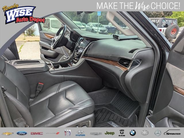 2018 Cadillac Escalade Luxury