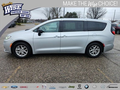 2024 Chrysler Pacifica Touring L