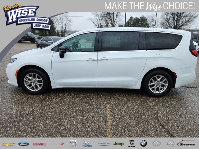 2024 Chrysler Pacifica Touring L