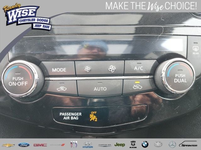 2017 Nissan Rogue SV