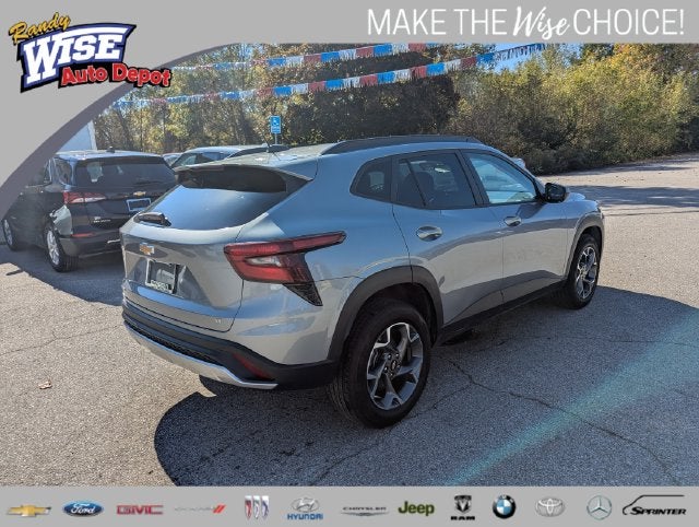 2025 Chevrolet Trax LT