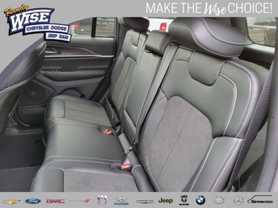 2026 Jeep Grand Cherokee GRAND CHEROKEE LAREDO ALTITUDE 4X4