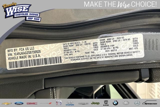 2025 Jeep Grand Cherokee GRAND CHEROKEE L LAREDO X 4X4