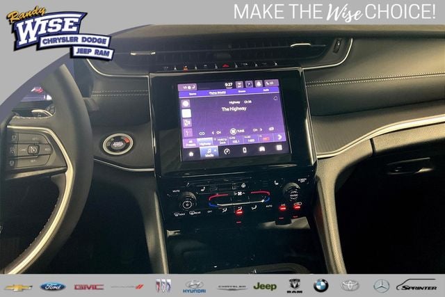 2025 Jeep Grand Cherokee GRAND CHEROKEE L LAREDO X 4X4