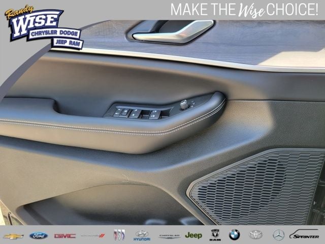2026 Jeep Grand Cherokee GRAND CHEROKEE L LAREDO ALTITUDE 4X4