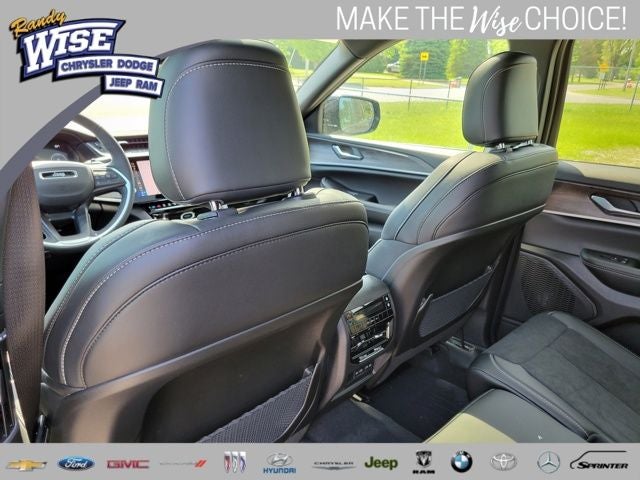 2026 Jeep Grand Cherokee GRAND CHEROKEE L LAREDO ALTITUDE 4X4