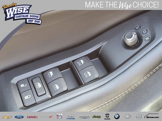 2026 Jeep Grand Cherokee GRAND CHEROKEE L LAREDO ALTITUDE 4X4
