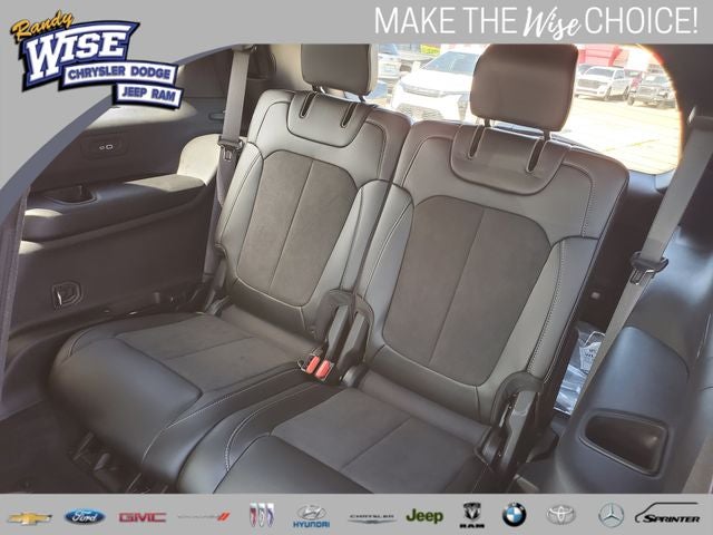 2026 Jeep Grand Cherokee GRAND CHEROKEE L LAREDO ALTITUDE 4X4