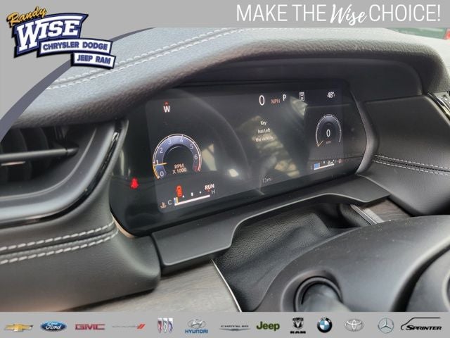 2026 Jeep Grand Cherokee GRAND CHEROKEE L LAREDO ALTITUDE 4X4
