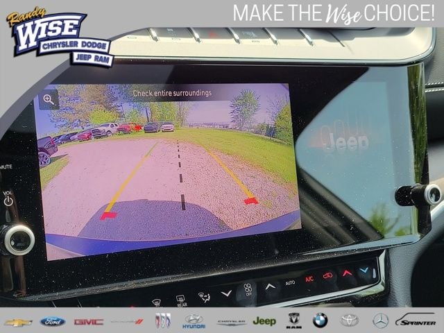 2026 Jeep Grand Cherokee GRAND CHEROKEE L LAREDO ALTITUDE 4X4