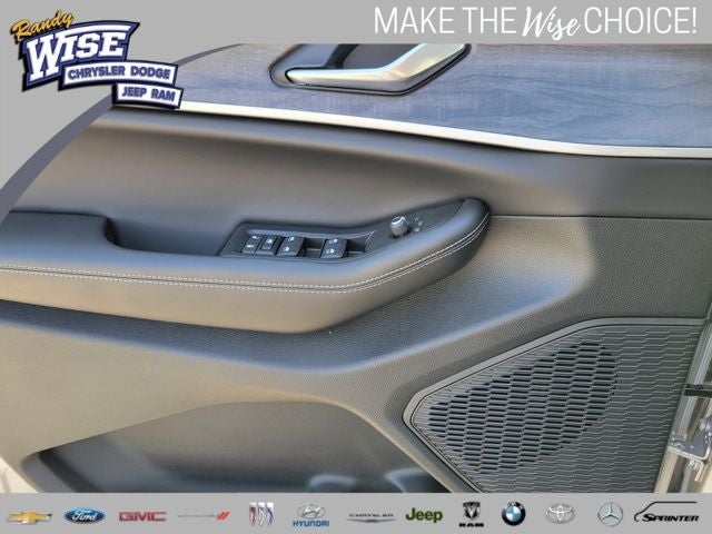 2026 Jeep Grand Cherokee GRAND CHEROKEE L LAREDO ALTITUDE 4X4