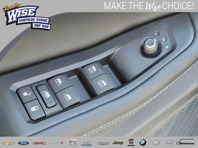 2026 Jeep Grand Cherokee GRAND CHEROKEE L LAREDO ALTITUDE 4X4