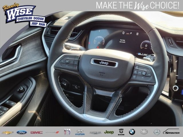 2026 Jeep Grand Cherokee GRAND CHEROKEE L LAREDO ALTITUDE 4X4