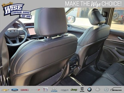 2026 Jeep Grand Cherokee GRAND CHEROKEE L LAREDO ALTITUDE 4X4