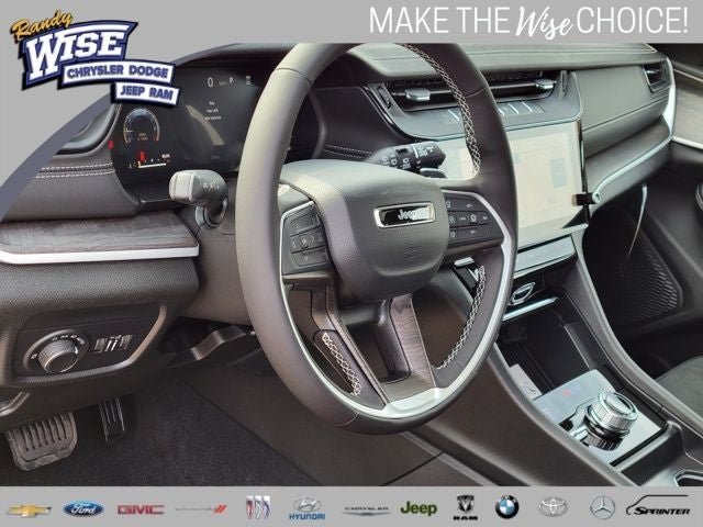 2026 Jeep Grand Cherokee GRAND CHEROKEE L LAREDO ALTITUDE 4X4