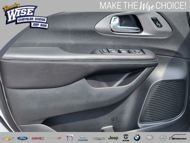 2027 Chrysler Pacifica PACIFICA SELECT