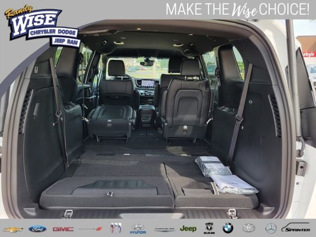 2027 Chrysler Pacifica PACIFICA SELECT