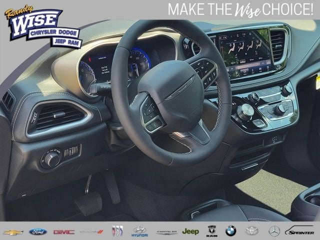 2027 Chrysler Pacifica PACIFICA SELECT