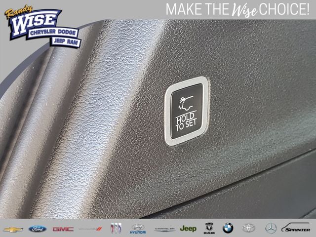 2027 Chrysler Pacifica PACIFICA SELECT